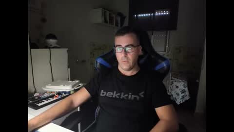 Snapshot of ditos_c chatting on 10/02/25, 09:16 ditos_c online show from 10/02/25, 09:16