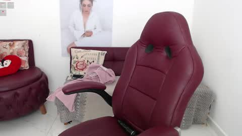 Diva online show from 02/06/25, 01:49