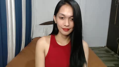 Snapshot of divina_graciaxx chatting on 01/10/25, 03:06 DIVINA online show from 01/10/25, 03:06