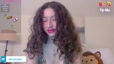 Divina Claire    online show from 11/13/25, 10:30