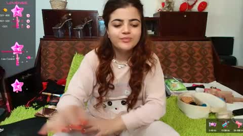 Ana    online show from 10/16/25, 08:43