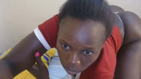 Snapshot of divineassgoddess chatting on 06/25/26, 01:16 divineassgoddess online show from 06/25/26, 01:16