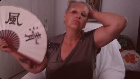 Snapshot of divineblond chatting on 06/27/26, 12:10 Alexxa online show from 06/27/26, 12:10