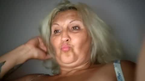 Snapshot of divineblond chatting on 07/23/26, 09:02 Alexxa online show from 07/23/26, 09:02