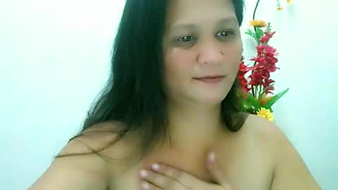     Divine Grace Close To Your Hear online show from 03/12/25, 03:13