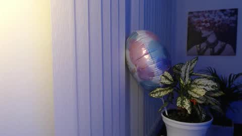 Hera online show from 11/26/25, 10:05