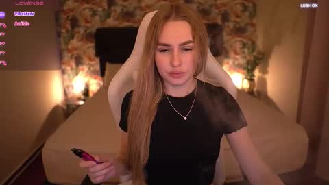 Snapshot of divinejasss chatting on 12/02/25, 02:56 DivineJasss online show from 12/02/25, 02:56