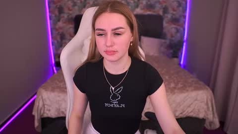 Snapshot of divinejasss chatting on 03/10/26, 02:22 DivineJasss online show from 03/10/26, 02:22