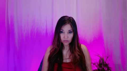 Snapshot of divinelynn chatting on 01/24/25, 05:11 DivineLynn online show from 01/24/25, 05:11