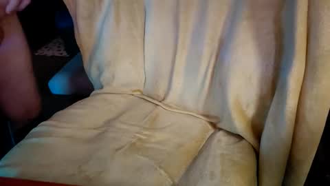 Snapshot of divinemindsalign chatting on 10/17/25, 07:00 divinemindsalign online show from 10/17/25, 07:00