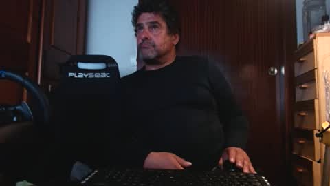 divitimido online show from 09/29/25, 02:16