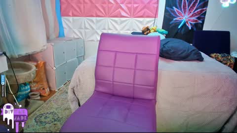 Jade Divyne online show from 12/15/24, 09:56