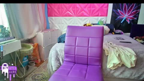 Jade Divyne online show from 12/23/24, 10:33