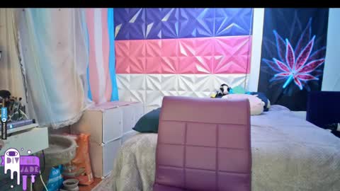 Jade Divyne online show from 12/24/24, 10:55