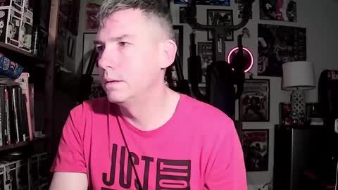 dix_handley_50 online show from 02/05/25, 12:49