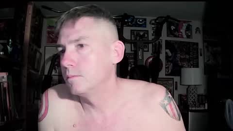 dix_handley_50 online show from 10/01/25, 11:49