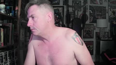 dix_handley_50 online show from 04/06/26, 10:16