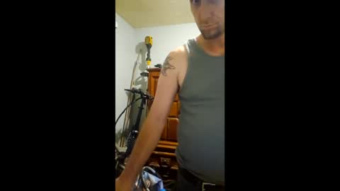 dix_yadown online show from 04/16/26, 11:00