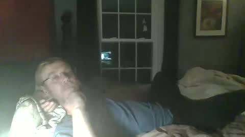 Snapshot of dixhexus chatting on 01/01/25, 02:09 Chris Williams online show from 01/01/25, 02:09