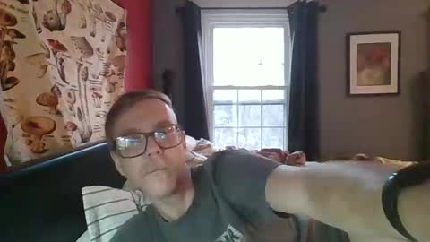 Snapshot of dixhexus chatting on 01/19/25, 01:01 Chris Williams online show from 01/19/25, 01:01