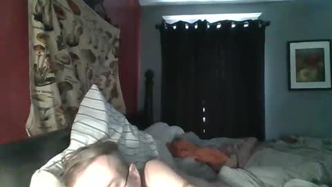 Snapshot of dixhexus chatting on 01/22/25, 07:13 Chris Williams online show from 01/22/25, 07:13