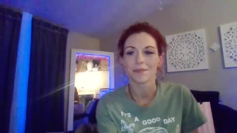 Snapshot of dixieglam chatting on 02/28/25, 06:54 dixieglam online show from 02/28/25, 06:54