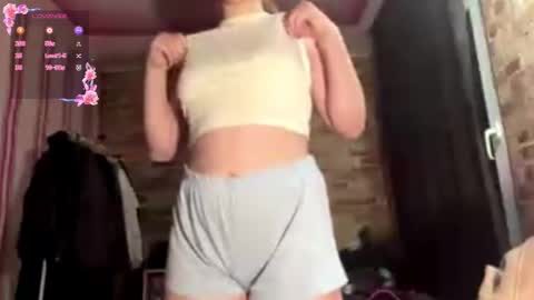 Lily online show from 10/29/25, 02:19