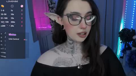 dixipixi_ online show from 01/09/26, 06:05