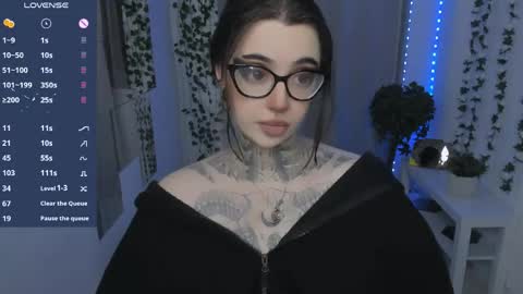 Snapshot of dixipixi_ chatting on 05/21/26, 05:58 dixipixi_ online show from 05/21/26, 05:58