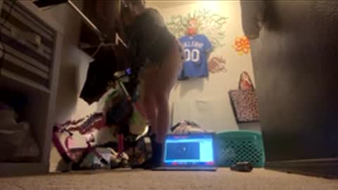 dixnpuc online show from 04/15/26, 03:52