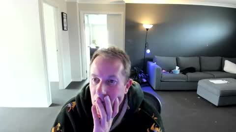Snapshot of djallnightlong chatting on 05/25/26, 02:17 djallnightlong online show from 05/25/26, 02:17