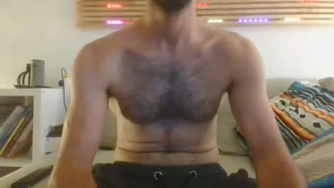 Snapshot of djokitche chatting on 07/16/26, 05:08 djokitche online show from 07/16/26, 05:08