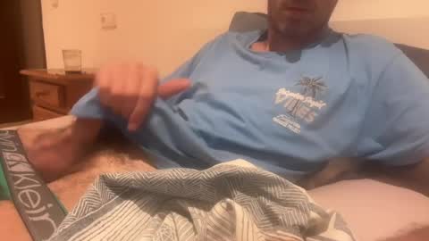 djul82 online show from 08/08/26, 01:08