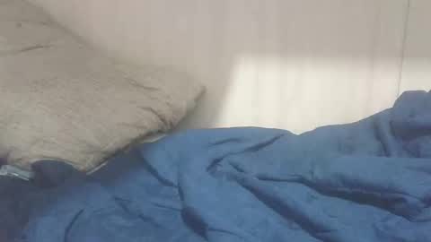 dkhkr93 online show from 10/07/25, 12:41