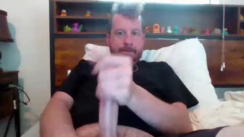 Snapshot of dlew505 chatting on 06/02/26, 08:00 come say hey lets chat online show from 06/02/26, 08:00