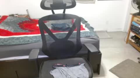 dmoney212 online show from 04/12/26, 06:18