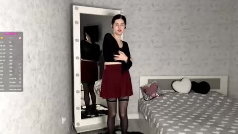 Annie PVT IS OPEN online show from 11/15/25, 09:11