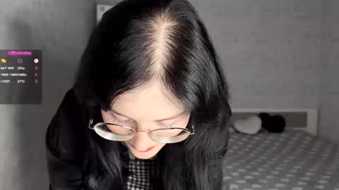 Annie PVT IS OPEN online show from 11/21/25, 09:13