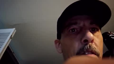 Snapshot of dogbone999081 chatting on 11/02/25, 08:28 dogbone999081 online show from 11/02/25, 08:28