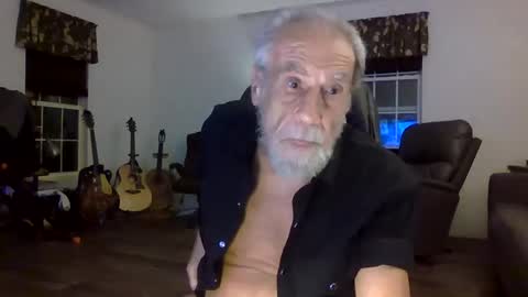 dogluc7 online show from 02/20/26, 06:26