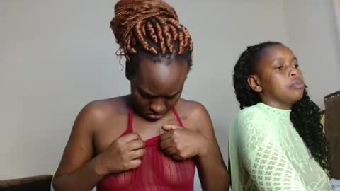 Dolce online show from 11/19/25, 08:20