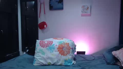 dolceclown_ online show from 09/11/25, 03:28