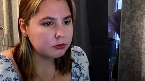 Snapshot of dolcevita_sophia chatting on 11/15/25, 10:12 dolcevita_sophia online show from 11/15/25, 10:12