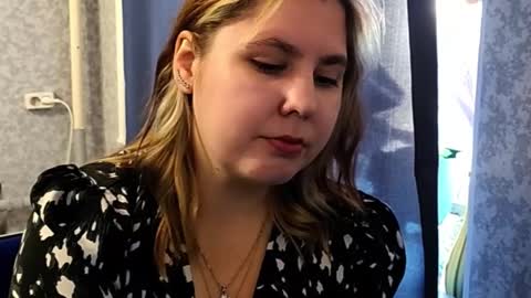 Snapshot of dolcevita_sophia chatting on 11/16/25, 08:20 dolcevita_sophia online show from 11/16/25, 08:20