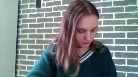 dolcezza_ online show from 04/21/26, 11:27