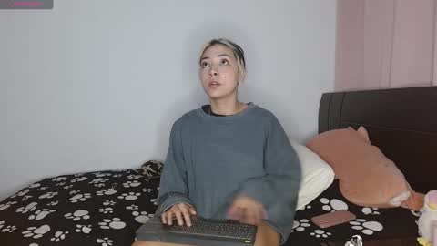 Snapshot of doll_and_sex chatting on 12/22/24, 03:11 Auro and Santiago online show from 12/22/24, 03:11