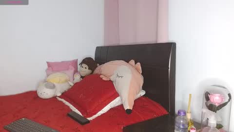 Snapshot of doll_and_sex chatting on 01/08/25, 03:19 Auro and Santiago online show from 01/08/25, 03:19