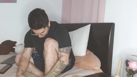 Snapshot of doll_and_sex chatting on 01/17/25, 03:23 Auro and Santiago online show from 01/17/25, 03:23