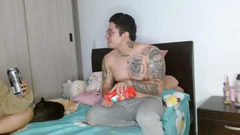 Snapshot of doll_and_sex chatting on 02/04/25, 03:22 Auro and Santiago online show from 02/04/25, 03:22