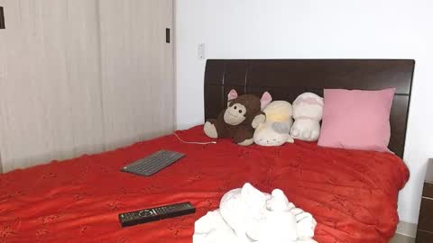 Snapshot of doll_and_sex chatting on 02/17/25, 04:20 Auro and Santiago online show from 02/17/25, 04:20